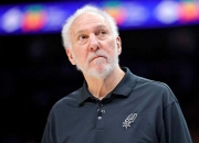 开云平台-包含马刺换帅新气象，马赛克先发导致强队逆袭的词条