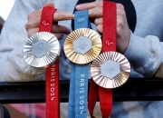 开云体育官网-绝杀一击！丹麦拳击选手夺得金牌