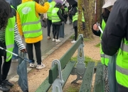 开云官方app入口-巴黎市场球员参加环保公益活动