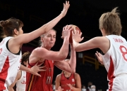 开云下载-日本队险胜法国队，黄鸭组合高光表现的简单介绍