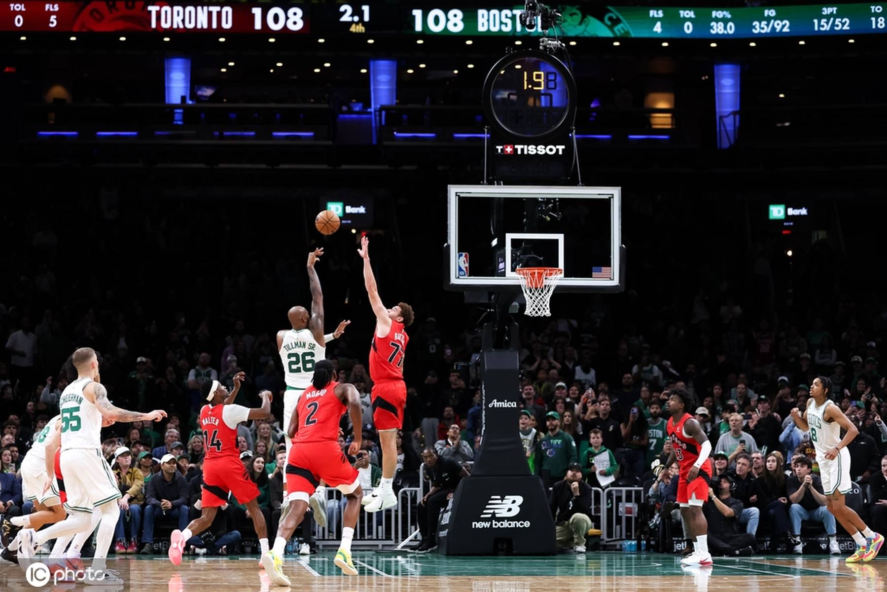 加拿大男篮险胜凯尔特人B队，米切尔统治全场的简单介绍