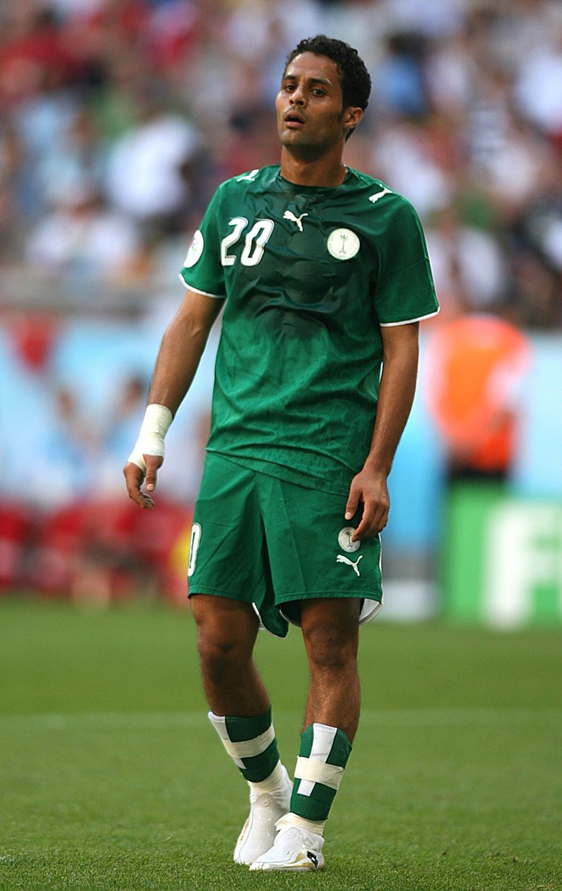 阿根廷血洗里昂,莱万绝境逆转 阿根廷血洗里昂,莱万绝境逆转