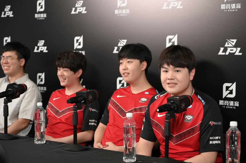 包含LGD轻取NS，Kanavi关键制胜的词条