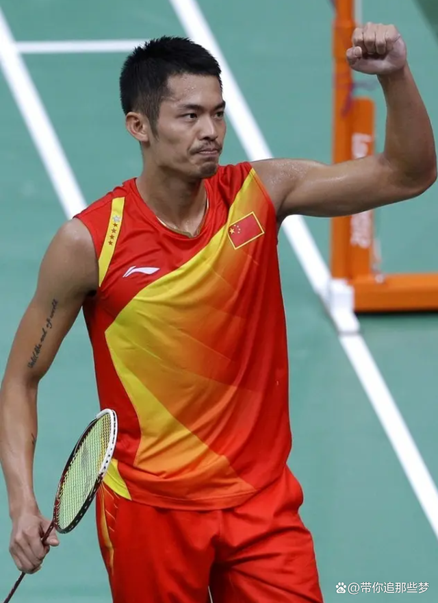 包含中国羽毛球队完胜英格兰羽毛球队，林丹送出助攻的词条
