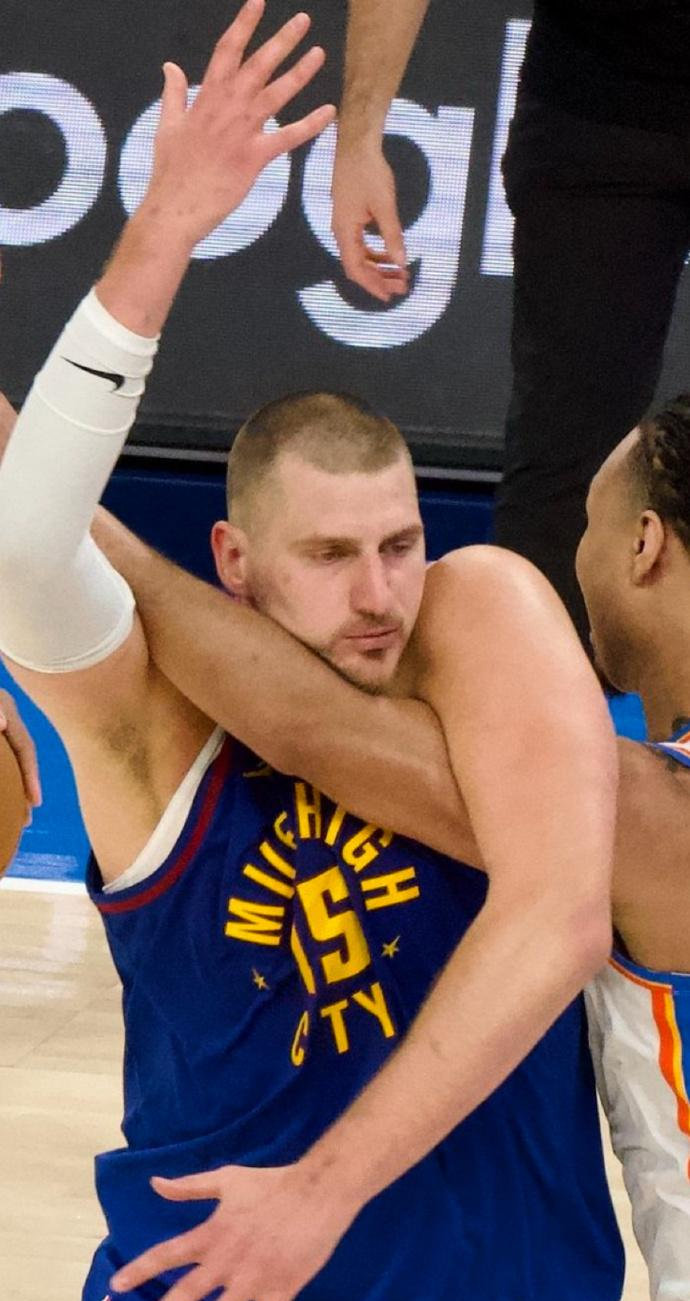 巴西男篮翻盘魔术，约基奇打破历史纪录