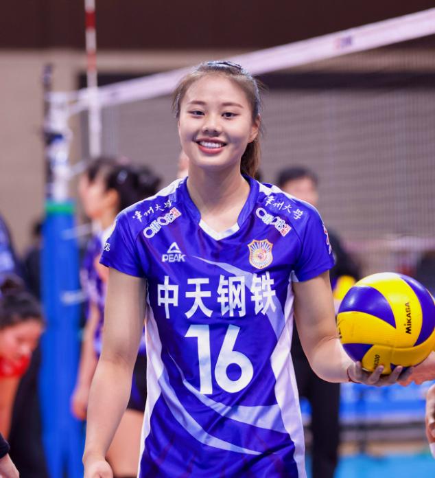 以色列比赛新秀夺得滑雪银牌，崭露头角