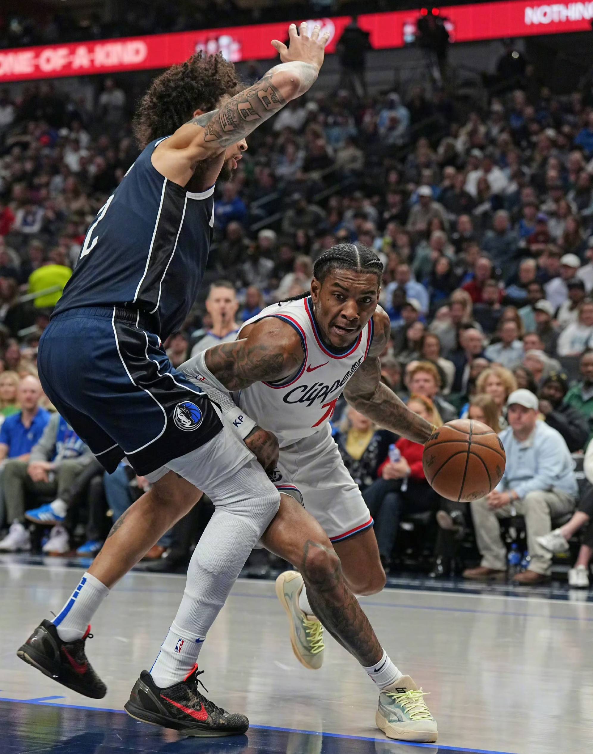 独行侠队在悬念的比赛中逆转快船队