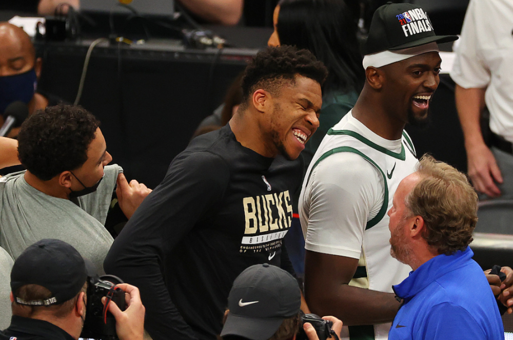 雄鹿精准投篮，掌控比赛节奏