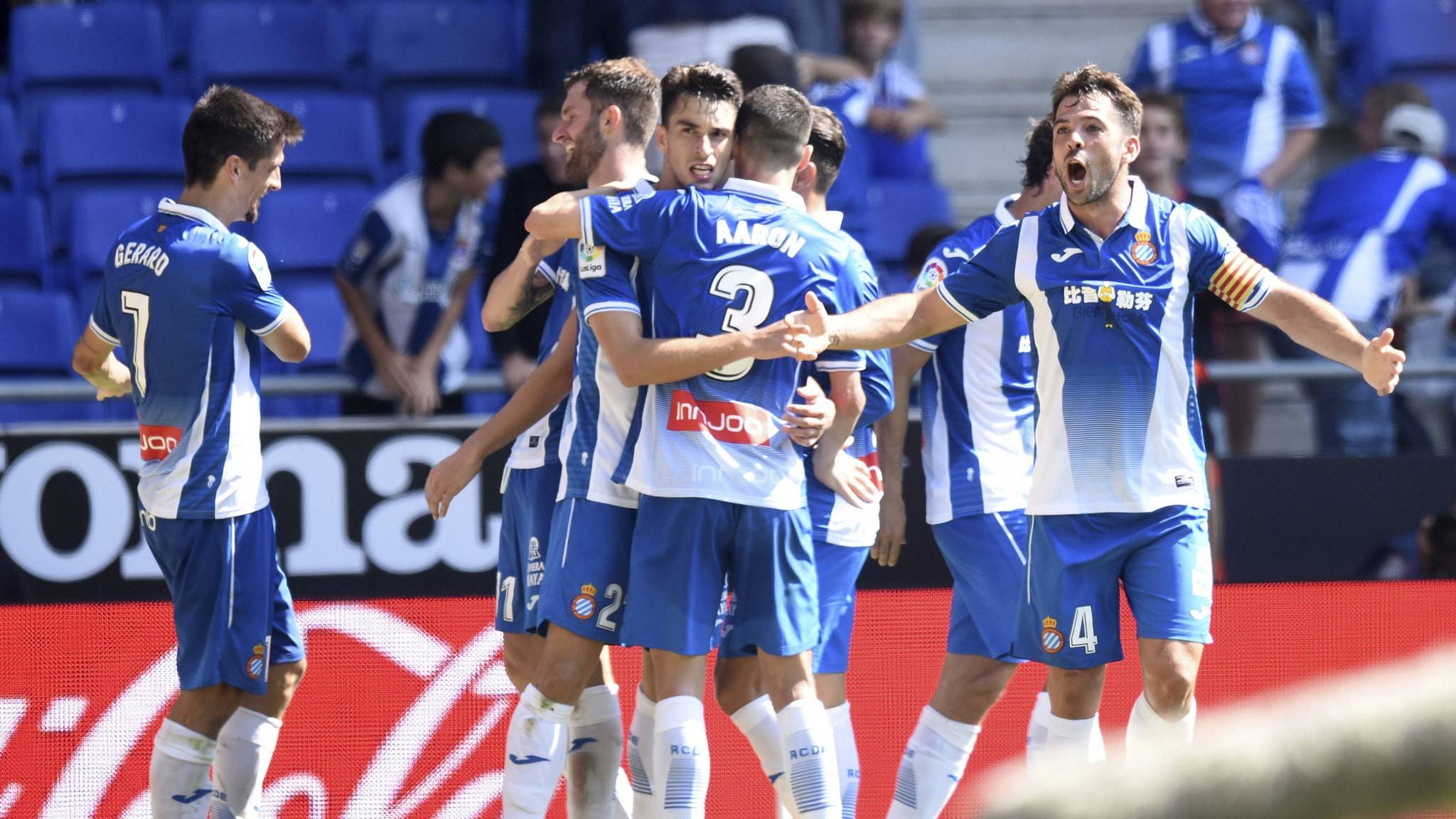 西班牙中场备战技术出众，备受瞩目