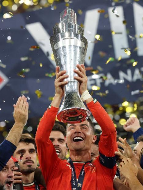 竞技之旅：葡萄牙选手再创辉煌的简单介绍