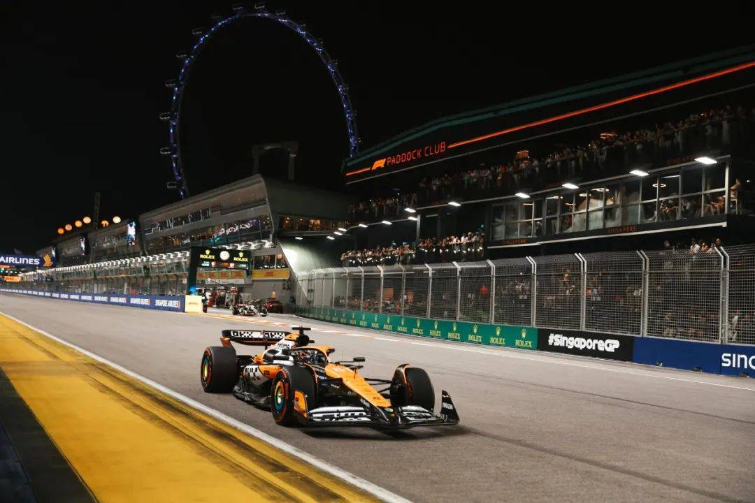 梅赛德斯碾压阿斯顿马丁，诺里斯扛起全队的简单介绍