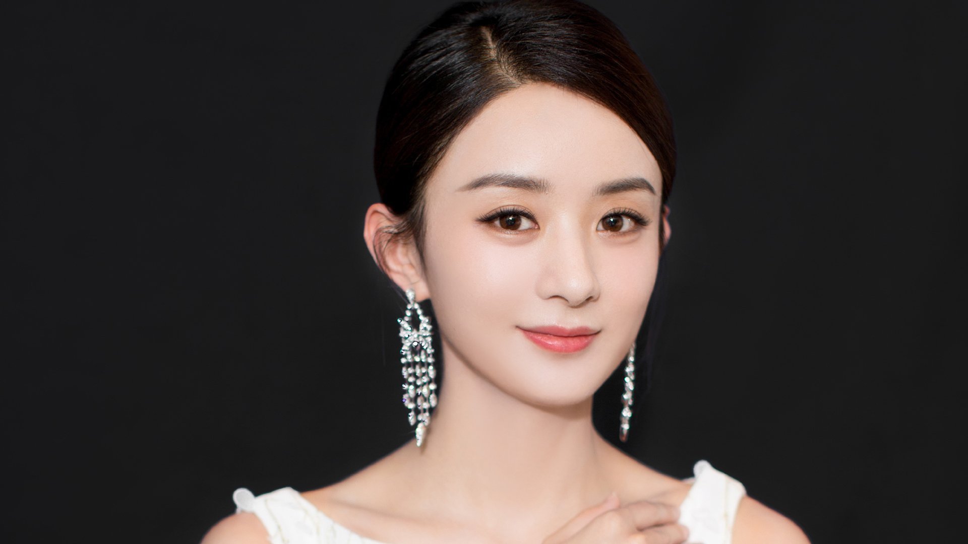 北欧风暴席卷伯纳乌，芬兰制霸皇马，意甲焦点战的战术启示