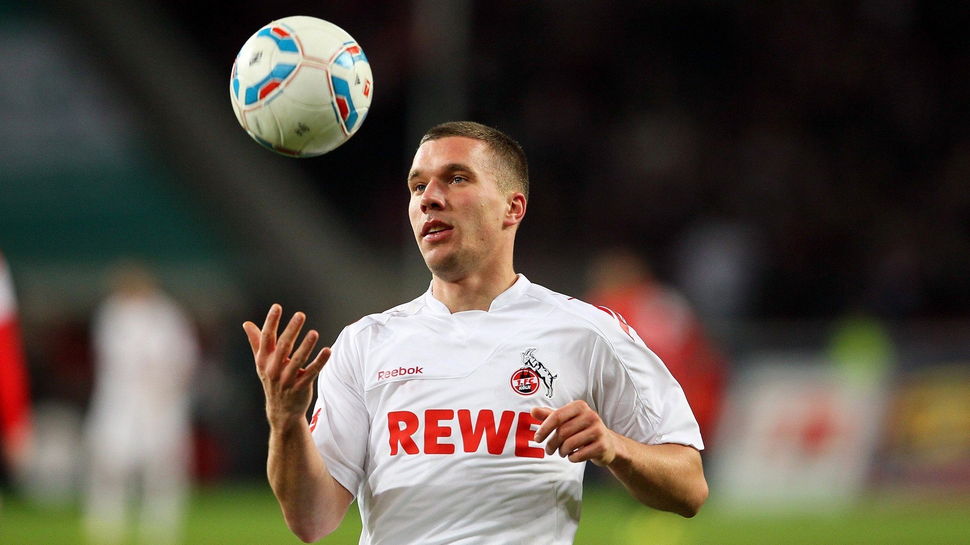 双重奏鸣，从玻利维亚的绝境反击到门迪的意甲统治