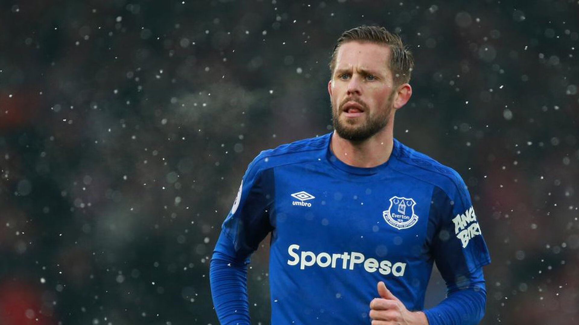 马丁内利爆发，秘鲁冲垮哥伦比亚，一场战术与意志的胜利