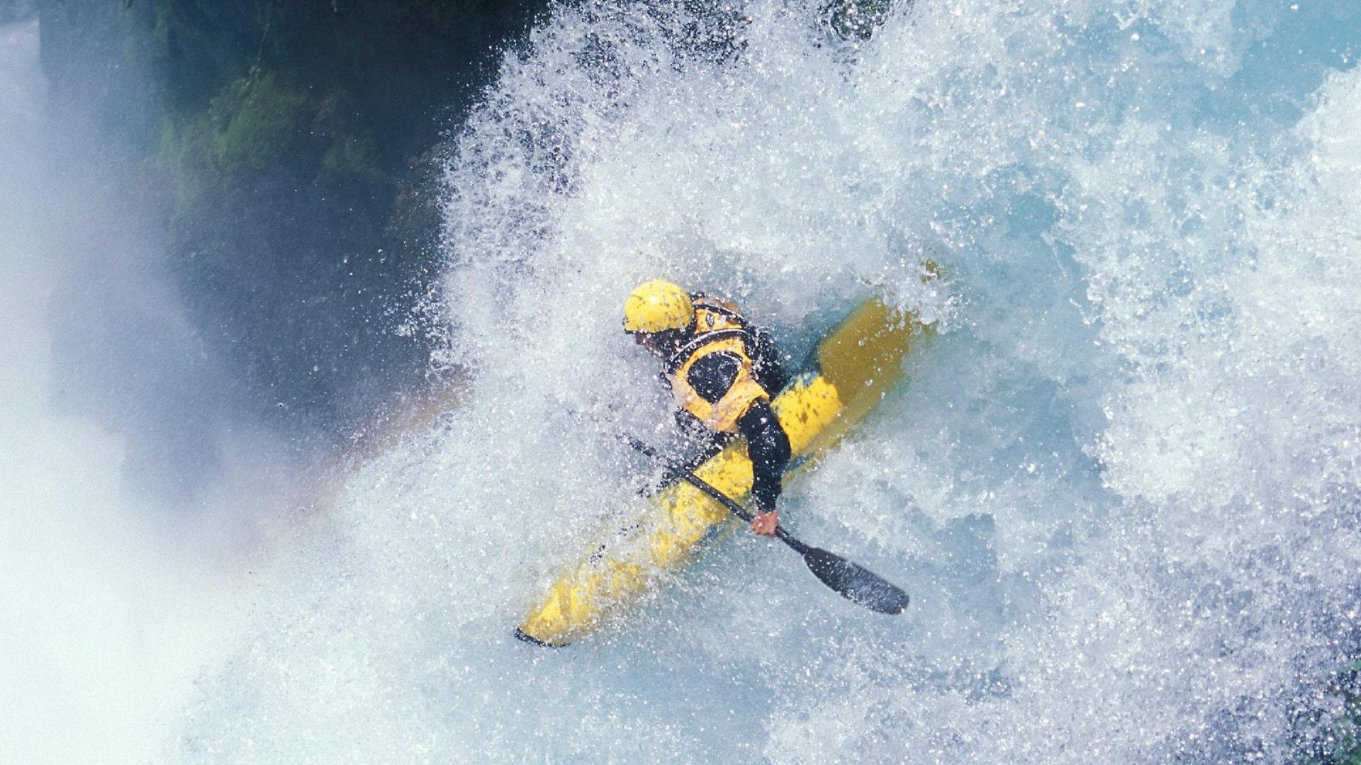 欧冠淘汰赛之夜，金玟哉如何用钢铁防线统治全场